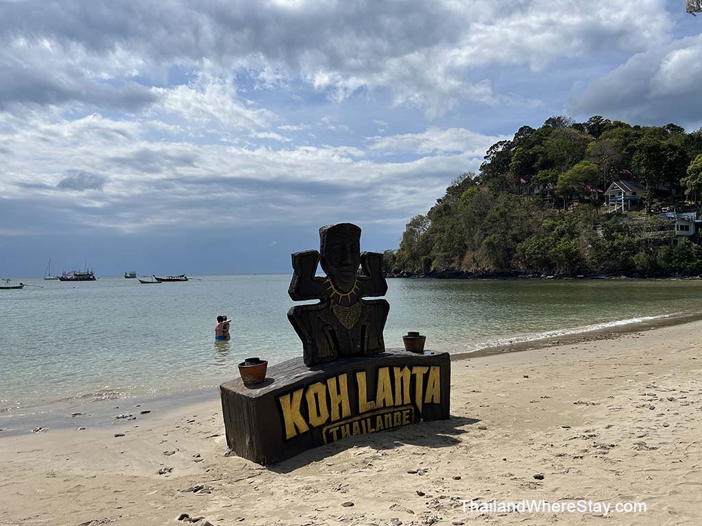 Koh Lanta Statue