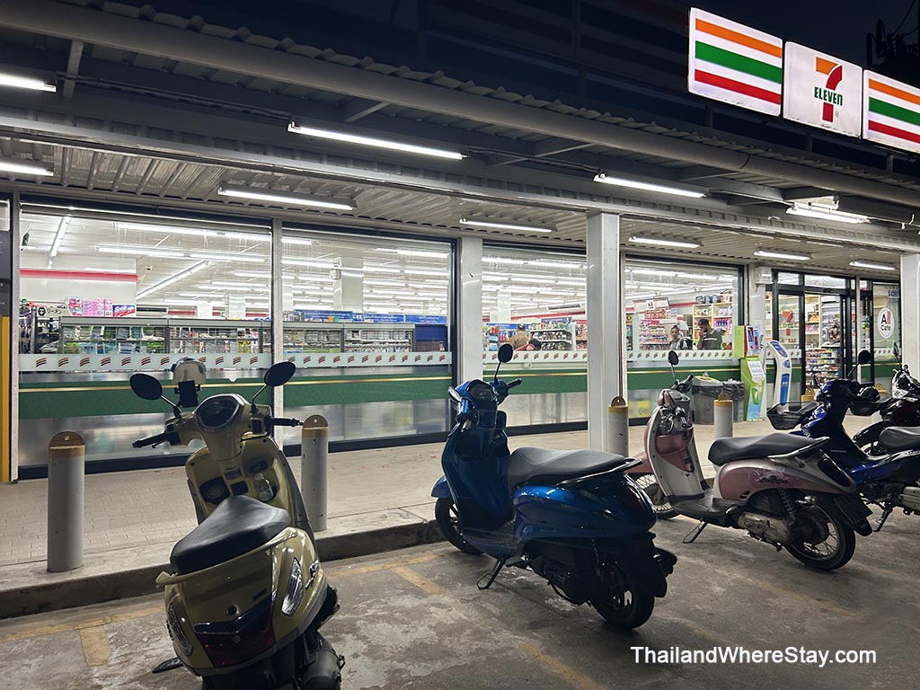 7-Eleven Chong Lard Vilage