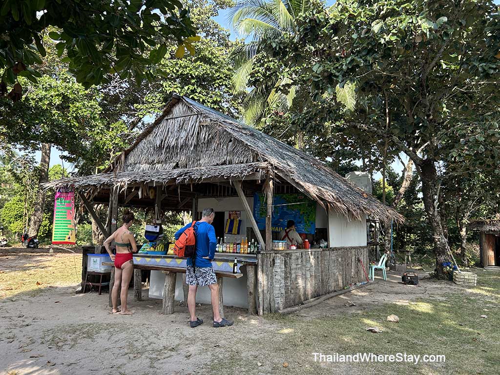Beach bar Ao Muong Beach