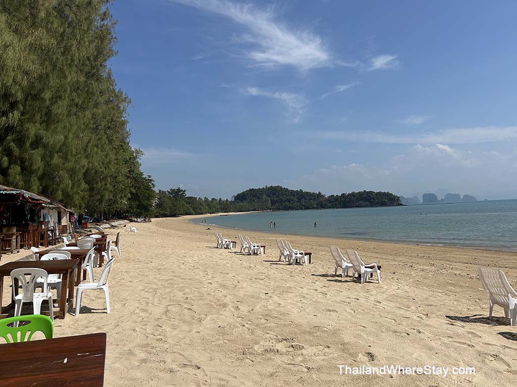 Restaurant South Pasai Beach