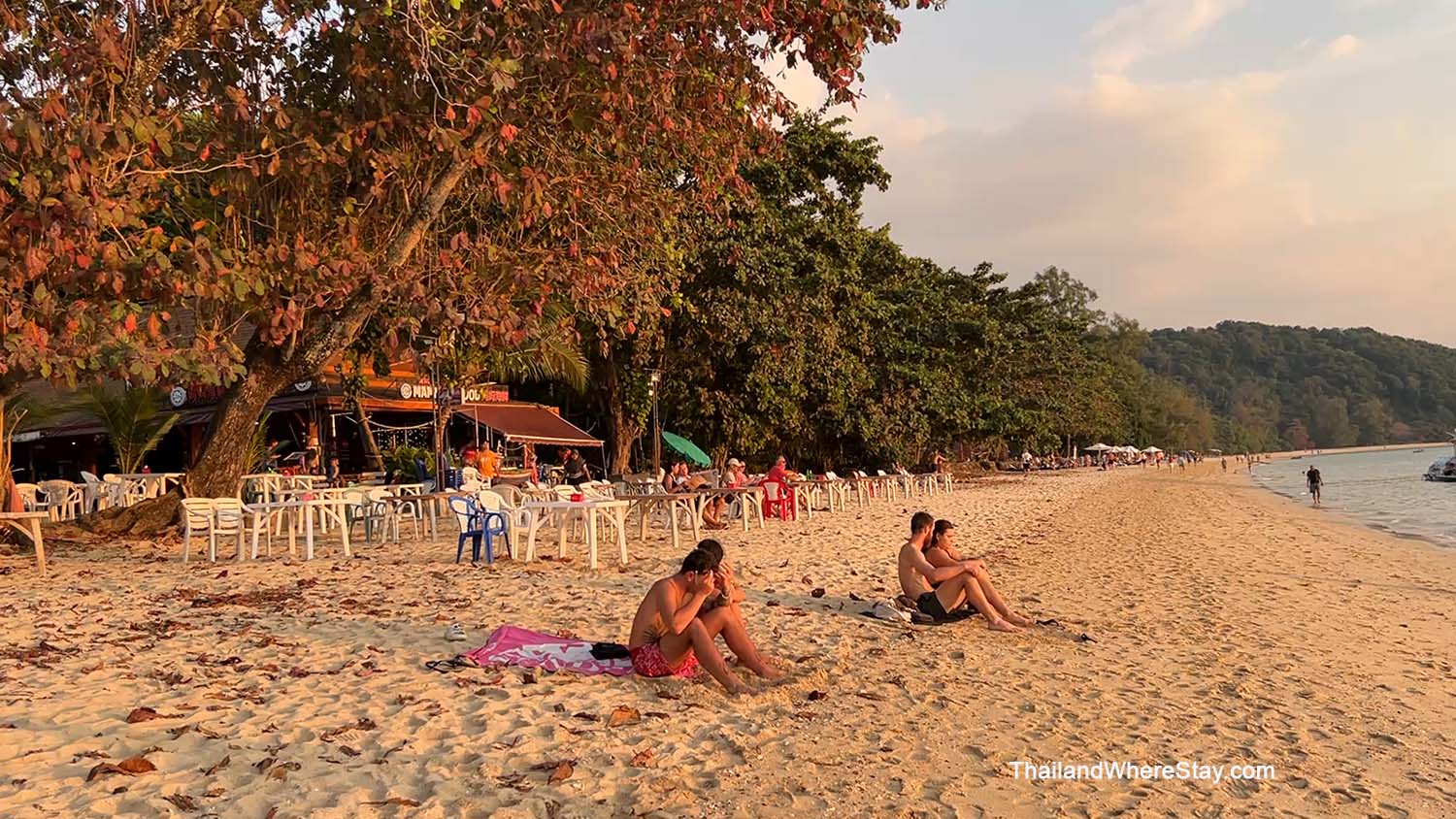 restaurants, chairs, tables on Loh Pared Beach