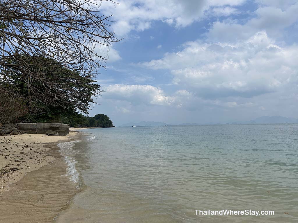 Sandy beach section KLong Jark