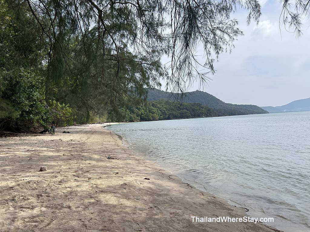 Southern Klong Son Beach